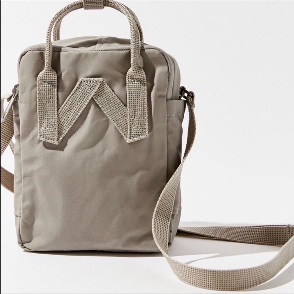 Fjallraven Kanken Sling ***LIMITED EDITION!! - Picture 3 of 5